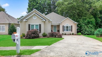 Updated & Move-In Ready, 4BR/3BA home in the Cherokee Ridge golf - photo 2