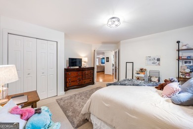 Nestled on 18.15 breathtaking acres in the heart of Moreland - photo 33