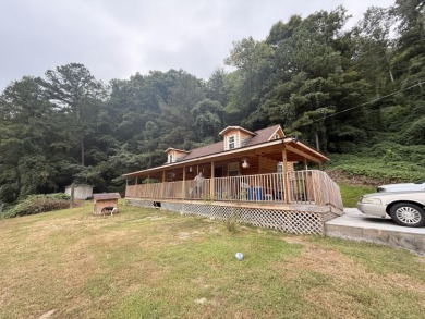 Lake Home For Sale in Hyden, Kentucky