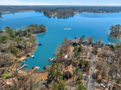 Lake Home For Sale in Tega Cay, South Carolina