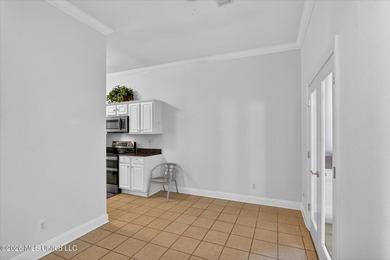 Welcome home to this beautifully maintained 4-bedroom, 2-bath - photo 13
