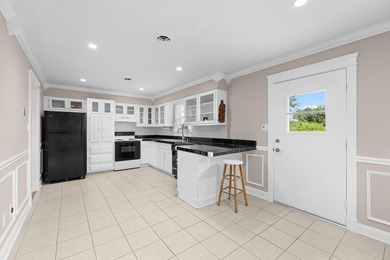 WHITE PINE, This charming 4 bedroom, 1.5 bath home is situated - photo 15