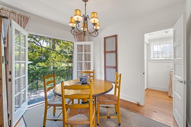 Welcome to this enchanting 2-bedroom, 2-bathroom cottage nestled - photo 16