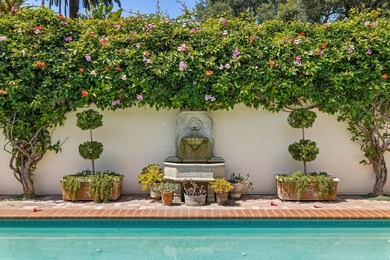 Welcome to this enchanting 2-bedroom, 2-bathroom cottage nestled - photo 30