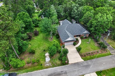 Welcome home to this beautifully maintained 4-bedroom, 2-bath - photo 31