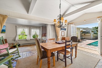 Welcome to this enchanting 2-bedroom, 2-bathroom cottage nestled - photo 33