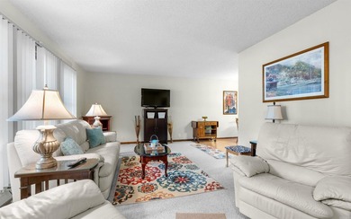 3 Bedroom WATERFRONT townhome on Lake DeSoto! Enjoy Sunsets from - photo 4