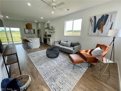 Amazing opportunity to own two duplexes (4 units) and a - photo 4