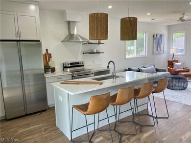 Amazing opportunity to own two duplexes (4 units) and a - photo 7
