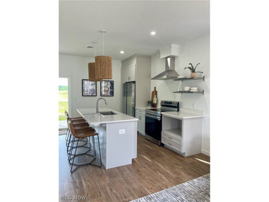 Amazing opportunity to own two duplexes (4 units) and a - photo 8