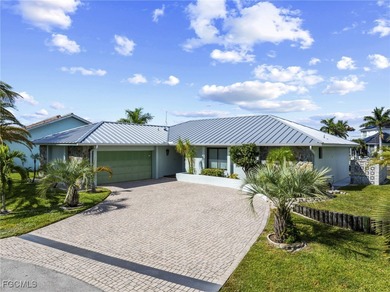 Punta Gorda Isles Area Home For Sale in Punta Gorda Florida