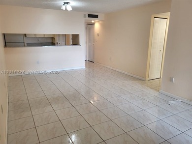 Welcome to this charming 2-bedroom, 2-bathroom just remodeled - photo 4