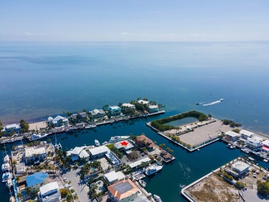 Think the Florida Keys can't accommodate a true yacht? Think - photo 3