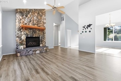 Spacious modern home in a well-kept neighborhood with updated - photo 7