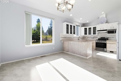 Spacious modern home in a well-kept neighborhood with updated - photo 8