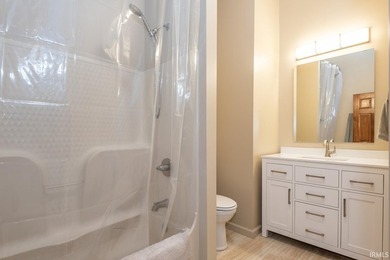 Enjoy the golf course community living in this beautiful - photo 27