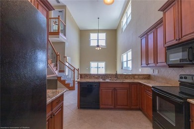 Like-New Luxury Lakefront Townhome - 4BR / 3.5BA / 3 Levels - - photo 28