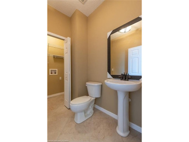 Like-New Luxury Lakefront Townhome - 4BR / 3.5BA / 3 Levels - - photo 31