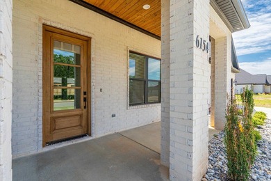 Discover luxury lake area living in the highly sought after - photo 6