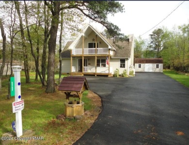 Lake Home For Sale in Albrightsville, Pennsylvania