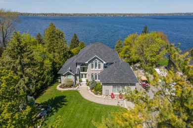 Sturgeon Lake  Home For Sale in Lindsay Ontario