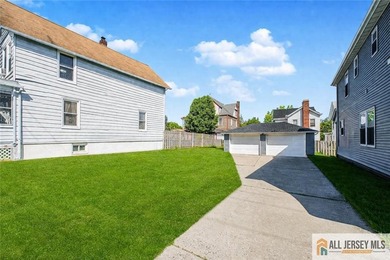 Turn Key Home! This large home has been completely rebuilt! - photo 3