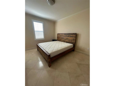 Top floor 3 BEDROOM WATERMARKE CONDO with amazing views!
This