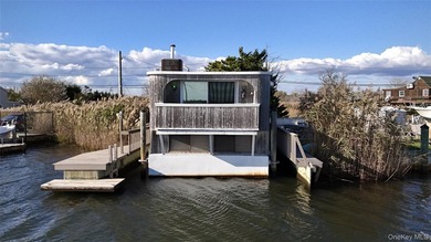 One-of-a-kind house boat/barge, wonderfully situated on Narrow - photo 3