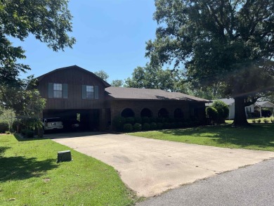 Lake Home For Sale in Pine Bluff, Arkansas