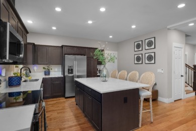 Newer custom home in the forest in Alderbrook - photo 15
