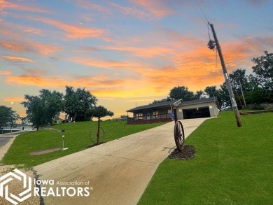 Lake Home Sale Pending in Brooklyn, Iowa