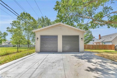 Why wait months for new construction when you can move right - photo 4