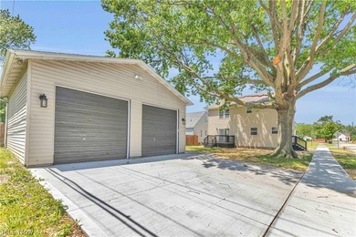 Why wait months for new construction when you can move right - photo 5