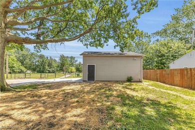 Why wait months for new construction when you can move right - photo 6