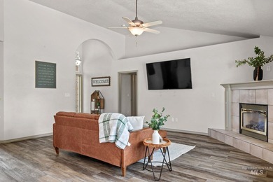 Welcome to this beautiful home in a quiet neighborhood near - photo 12