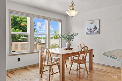 Welcome to this beautiful home in a quiet neighborhood near - photo 15