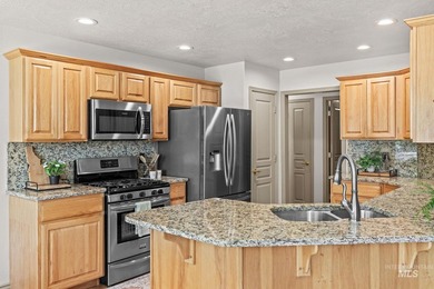 Welcome to this beautiful home in a quiet neighborhood near - photo 18