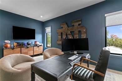 Located on spectacular Davis Islands, this newer construction - photo 21