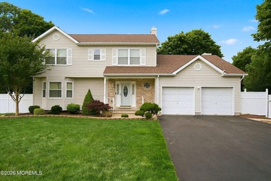 Welcome home to this beautiful 4 bedroom 2.5 bath colonial - photo 1