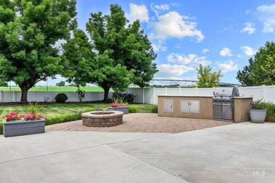 Welcome to this beautiful home in a quiet neighborhood near - photo 43