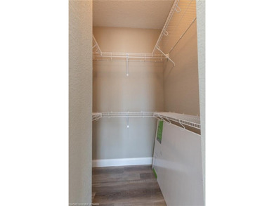 Like-New Luxury Lakefront Townhome - 4BR / 3.5BA / 3 Levels - - photo 46