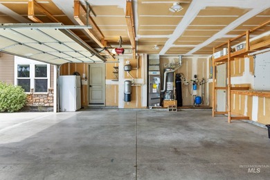 Welcome to this beautiful home in a quiet neighborhood near - photo 50
