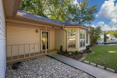 Ready for new owners! This charming, move-in-ready three bedroom - photo 4