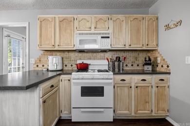Ready for new owners! This charming, move-in-ready three bedroom - photo 6