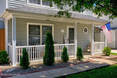 Nestled in the neighborhood of Hunters Creek, this adorable 2 - photo 3