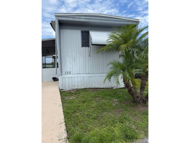 Lake Home For Sale in Lakeland, Florida