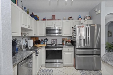 Beautiful 3-bedroom, 2.5-bath townhouse in the highly - photo 21