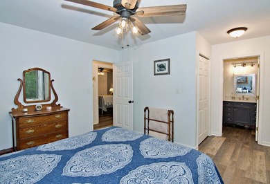 Are you seeking a move in ready 3 bedroom home tucked away in - photo 21