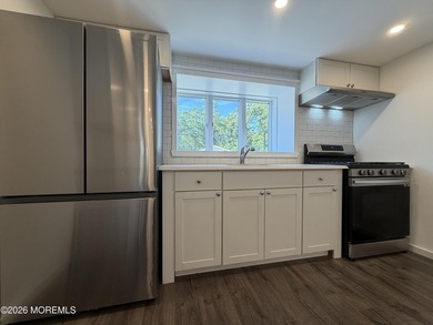 Welcome to this beautifully updated 2-bedroom, 1-bath home - photo 5