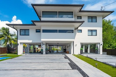 This Key Largo Lake front estate delivers a level of design and - photo 3